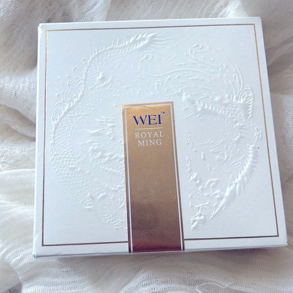 Wei Royal Ritual Age Repair Collection - Picture 2 of 8